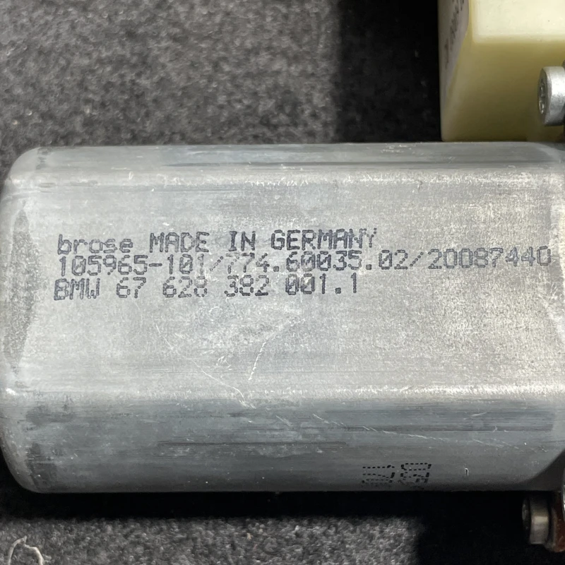 Motoras geam stanga fata / BMW Seria 7 E65 2008 / Audio si electronice