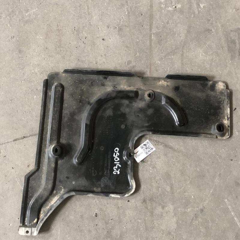 Protectie podea / BMW Seria 7 E65 2008 / Caroserie, oglinzi si faruri