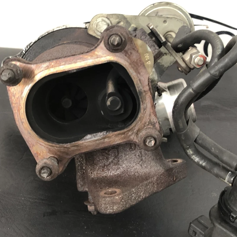 Turbosuflanta turbo turbina / Renault Scenic III 2010 / Motor, racire si evacuare