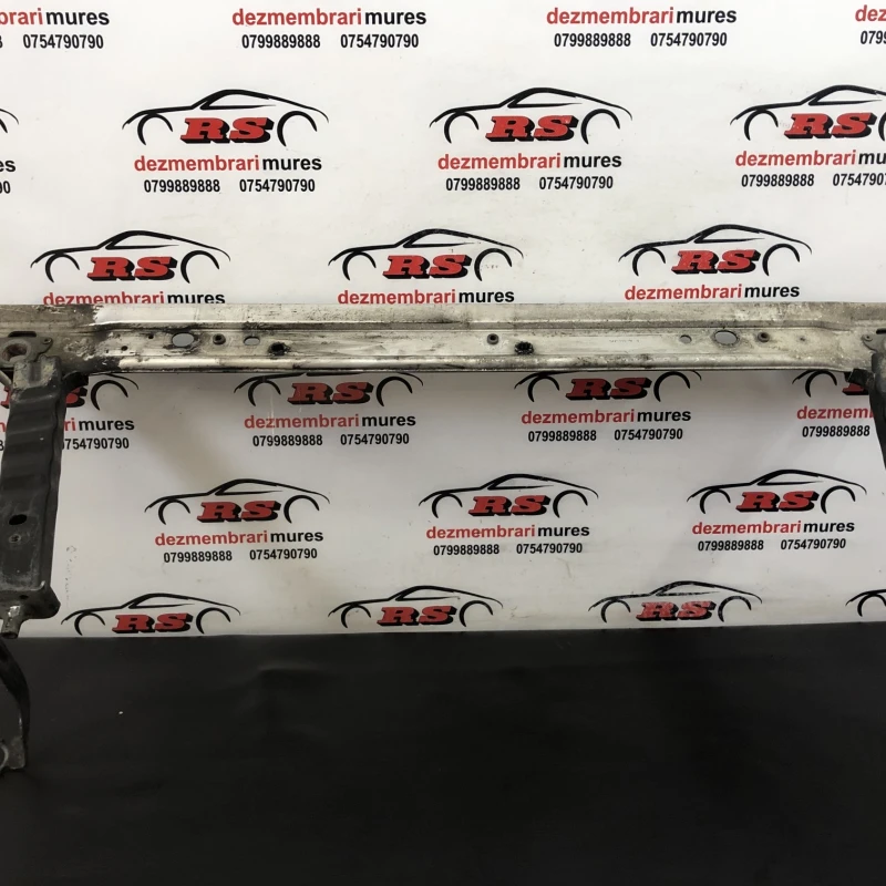 Suport radiator / Renault Scenic III 2010 / Caroserie, oglinzi si faruri