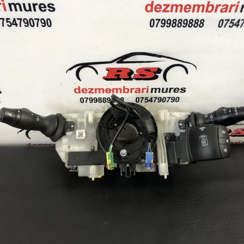 Spira volan cu manete / Renault Scenic III 2010 / Audio si electronice