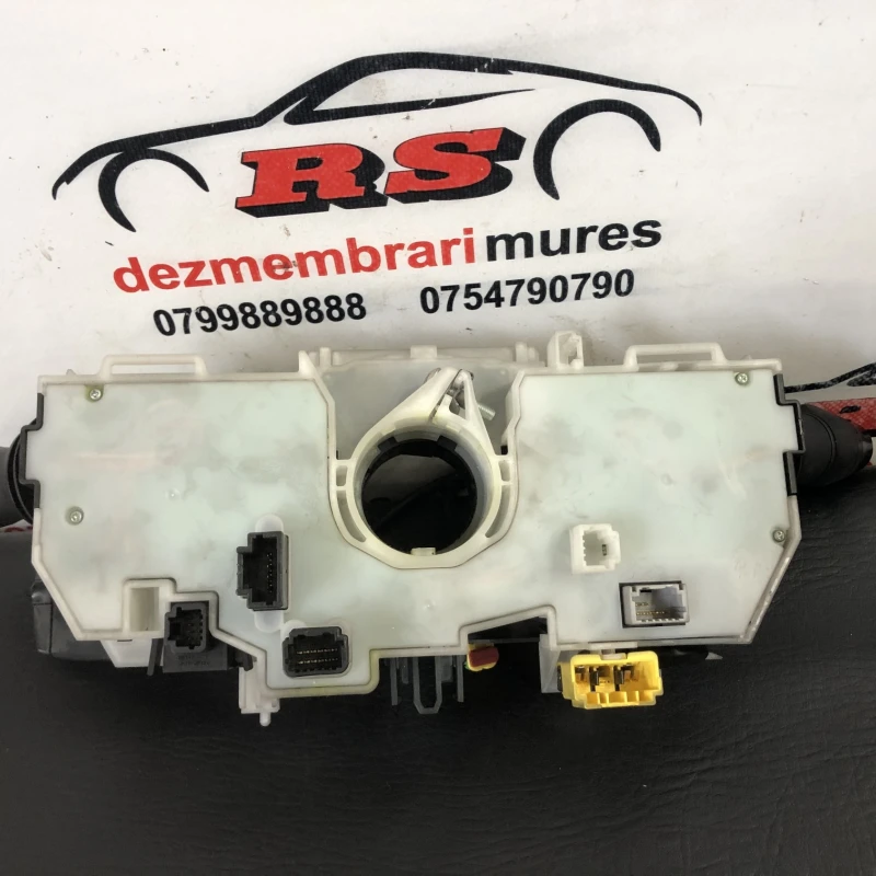 Spira volan cu manete / Renault Scenic III 2010 / Audio si electronice