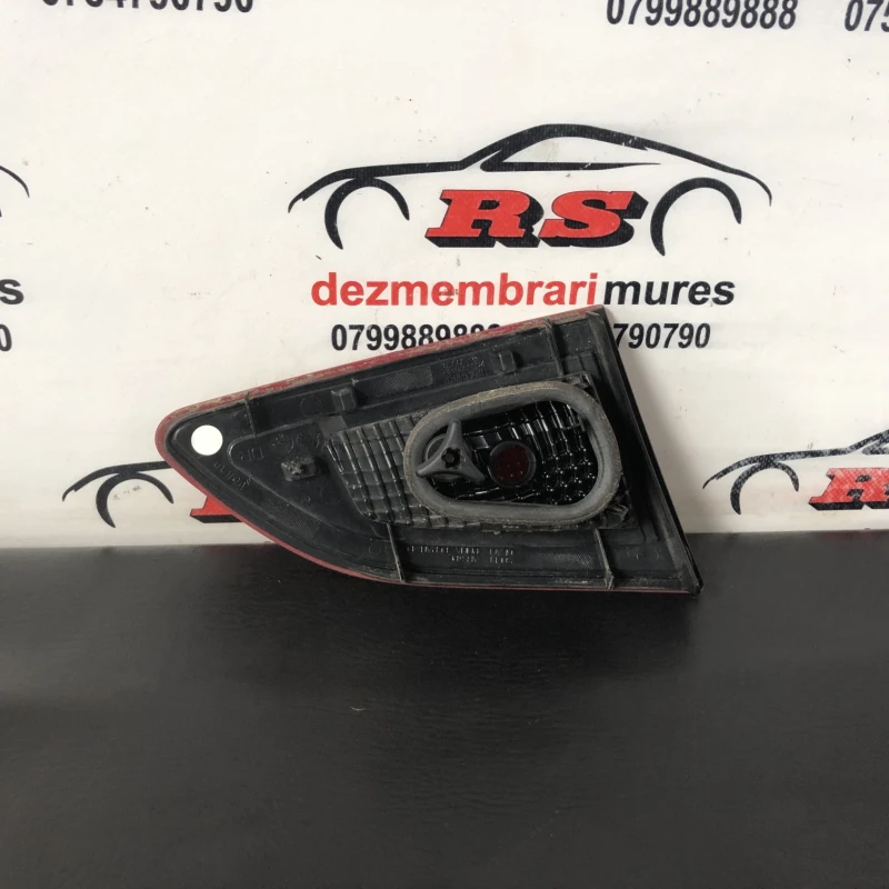 Stop dreapta haion / Renault Scenic III 2010 / Caroserie, oglinzi si faruri