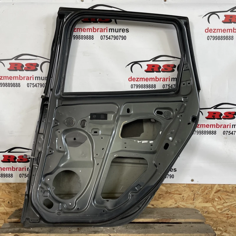 Usa dreapta spate / Renault Scenic III 2010 / Caroserie, oglinzi si faruri