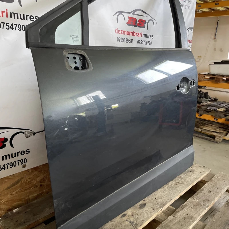 Usa stanga fata / Renault Scenic III 2010 / Caroserie, oglinzi si faruri