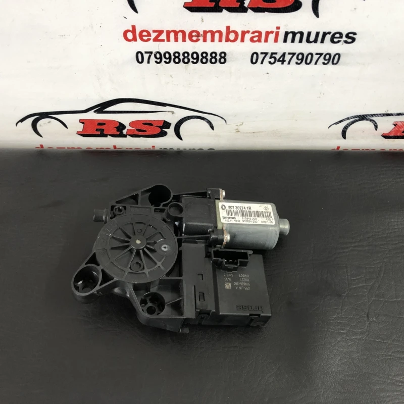Motoras geam dreapta fata Renault 