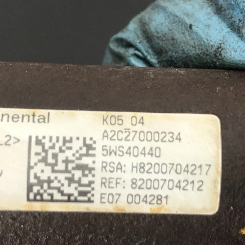 Rampa injectoare cu senzor / Renault Scenic III 2011 / Motor, racire si evacuare