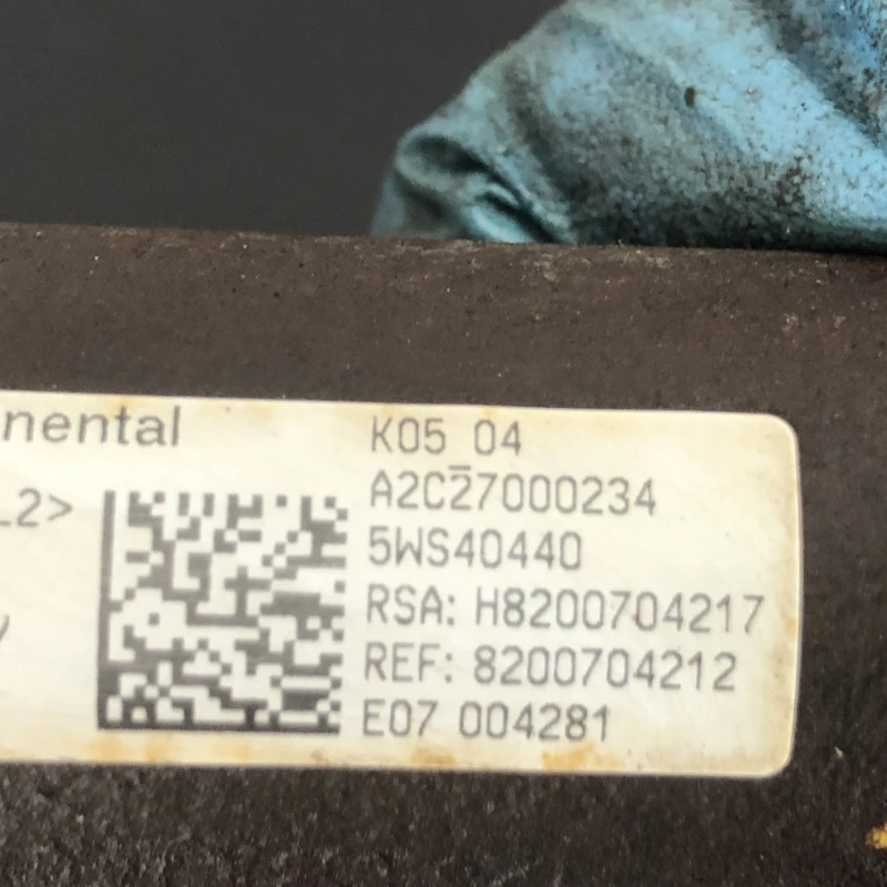 Rampa injectoare cu senzor / Renault Scenic III 2011 / Motor, racire si evacuare