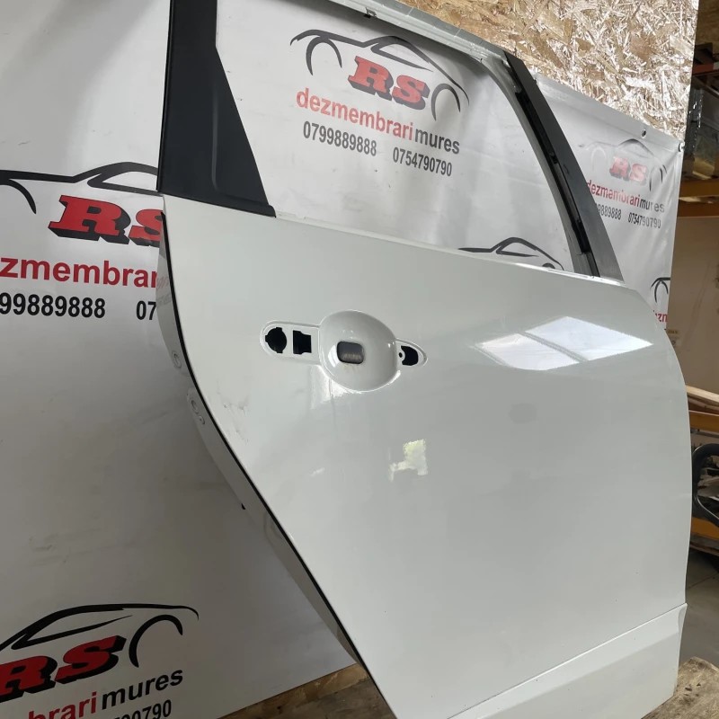 Usa dreapta spate / Renault Scenic III 2011 / Caroserie, oglinzi si faruri