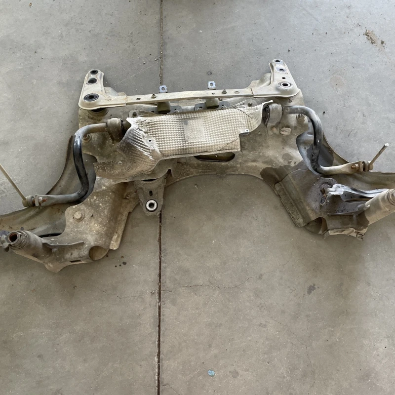 Punte fata jug motor / Renault Scenic III 2011 / Caroserie, oglinzi si faruri