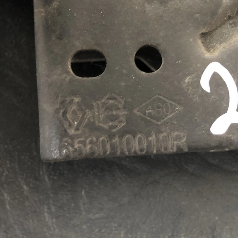 Iala broasca capota / Renault Scenic III 2011 / Caroserie, oglinzi si faruri