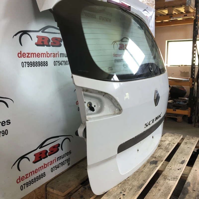 Haion / Renault Scenic III 2011 / Caroserie, oglinzi si faruri