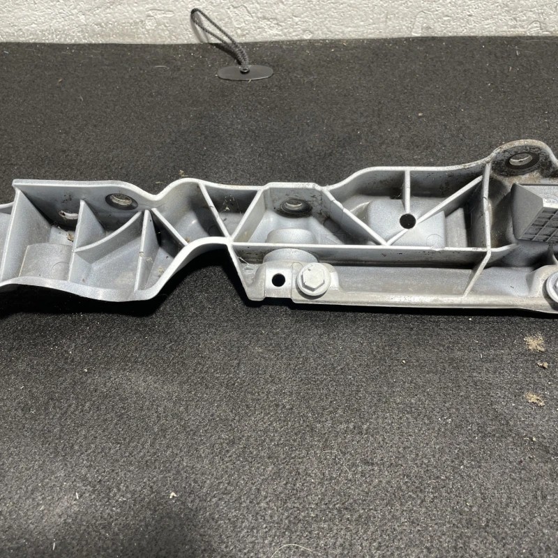 Suport aripa dreapta / Renault Scenic III 2011 / Caroserie, oglinzi si faruri