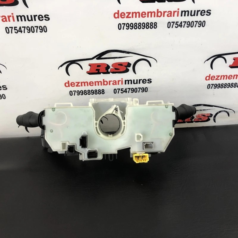 Spira volan cu manete / Renault Scenic III 2011 / Audio si electronice