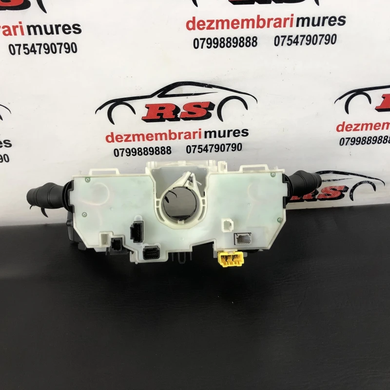 Spira volan cu manete / Renault Scenic III 2011 / Audio si electronice