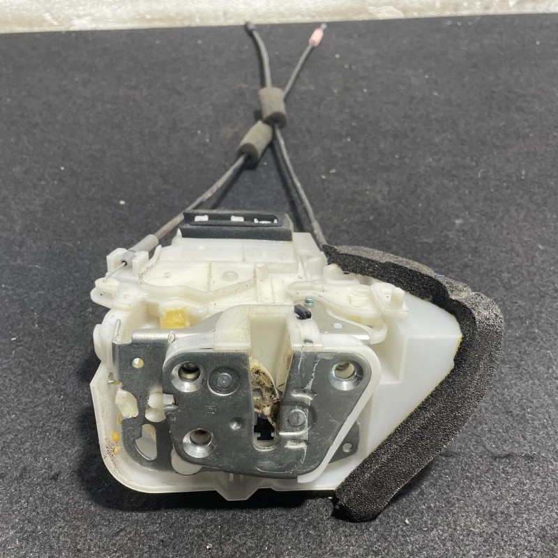 Iala broasca usa dreapta spate Subaru Forester Forester 2009