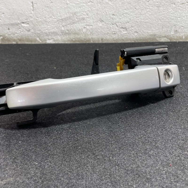 Maner usa stanga fata / Subaru Forester Forester 2009 / Caroserie, oglinzi si faruri