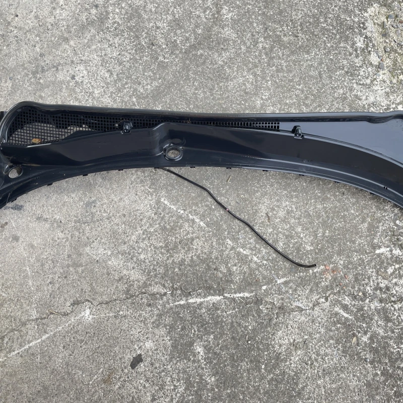 Grila stergatoare Subaru 