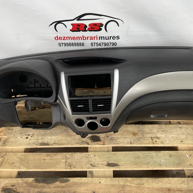 Plansa bord / Subaru   2009 / Interior