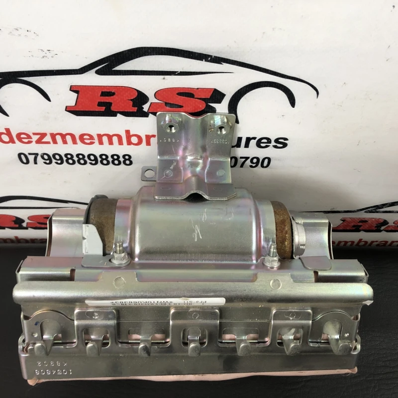Airbag pasager / Subaru   2009 / Interior