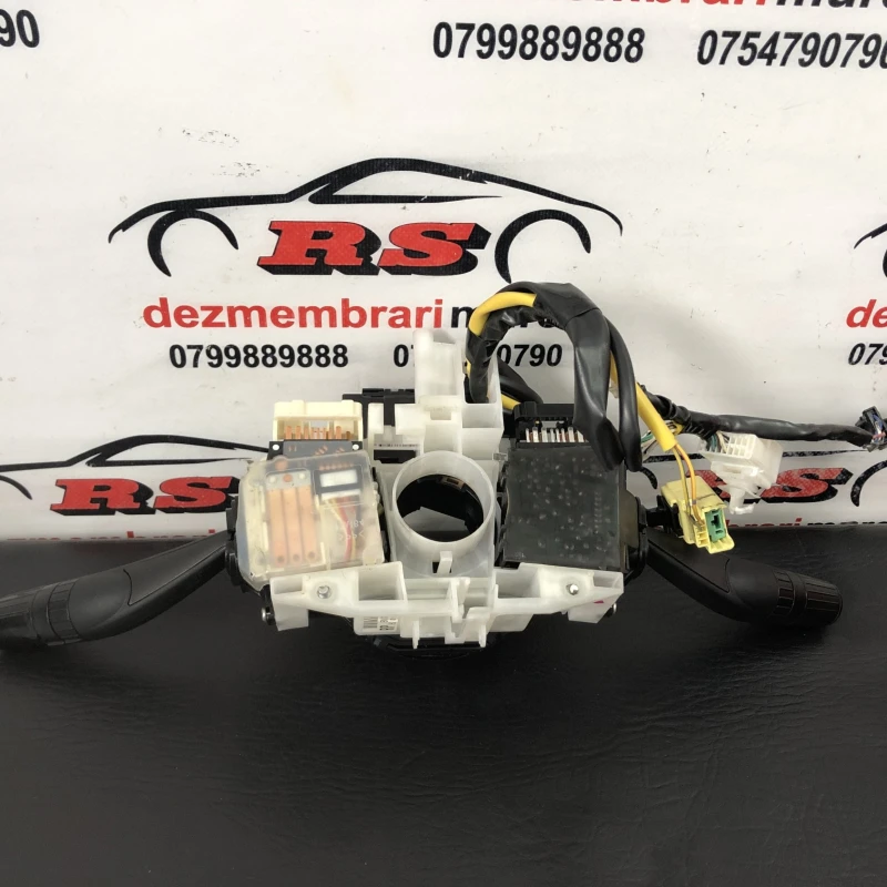 Spira volan cu manete / Subaru   2009 / Audio si electronice