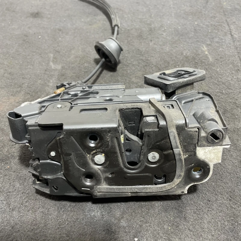 Iala broasca usa dreapta fata / Seat Leon 5F 2015 / Caroserie, oglinzi si faruri
