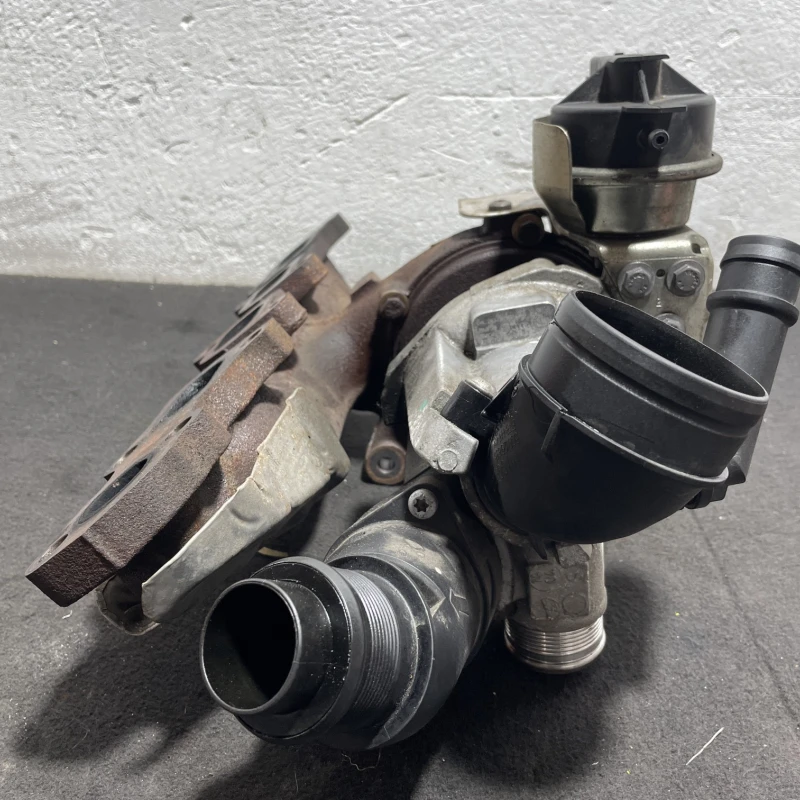 Turbosuflanta turbo turbina / Seat Leon 5F 2015 / Motor, racire si evacuare
