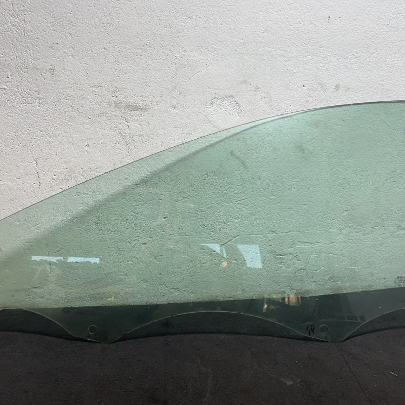 Geam stanga fata / Seat Leon 5F 2015 / Caroserie, oglinzi si faruri