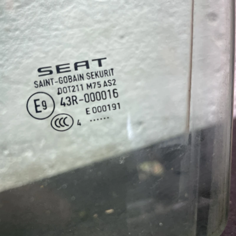 Geam stanga fata / Seat Leon 5F 2015 / Caroserie, oglinzi si faruri