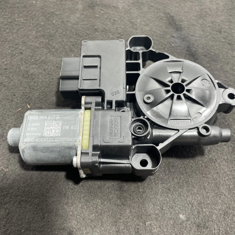 Motoras geam dreapta spate Seat 