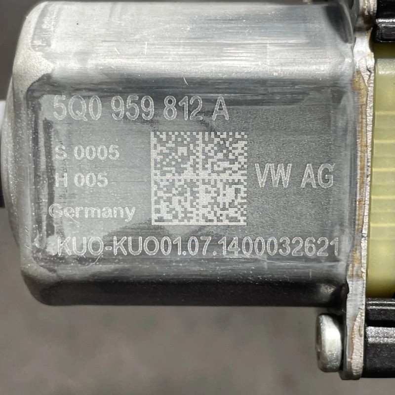 Motoras geam dreapta spate / Seat Leon 5F 2015 / Audio si electronice