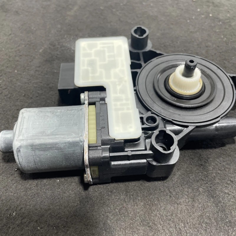 Motoras geam stanga spate Seat Leon 5F 2015