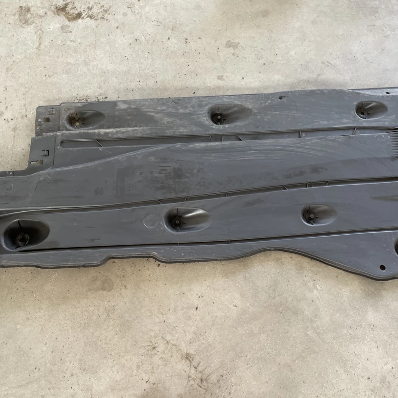 Scut lateral stanga Seat 