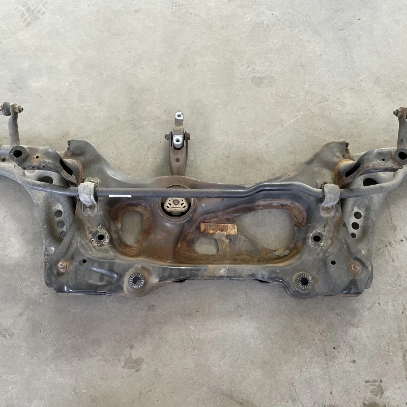 Punte fata jug suport motor / Seat Leon 5F 2015 / Directie si suspensie