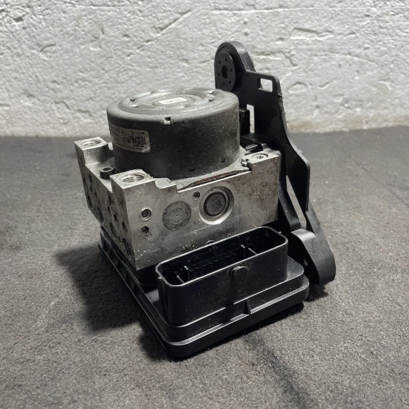 Pompa abs / Seat Leon 5F 2015 / Frane