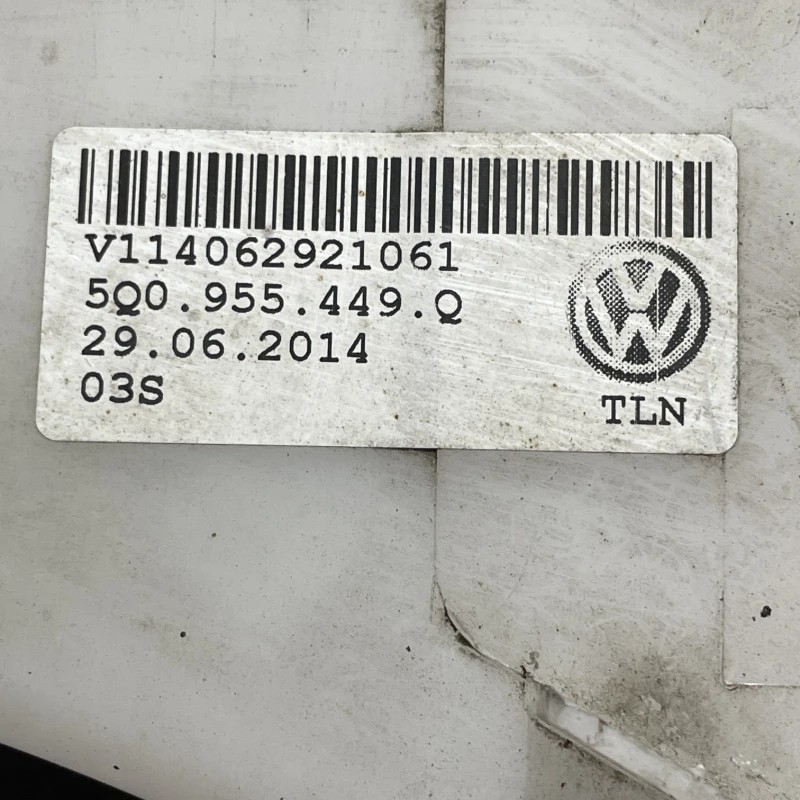 Vas lichid parbriz strop gel / Seat Leon 5F 2015 / Caroserie, oglinzi si faruri