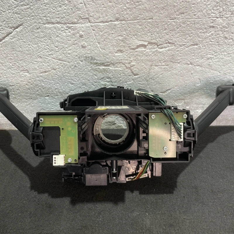 Spira volan cu manete / Seat Leon 5F 2015 / Audio si electronice