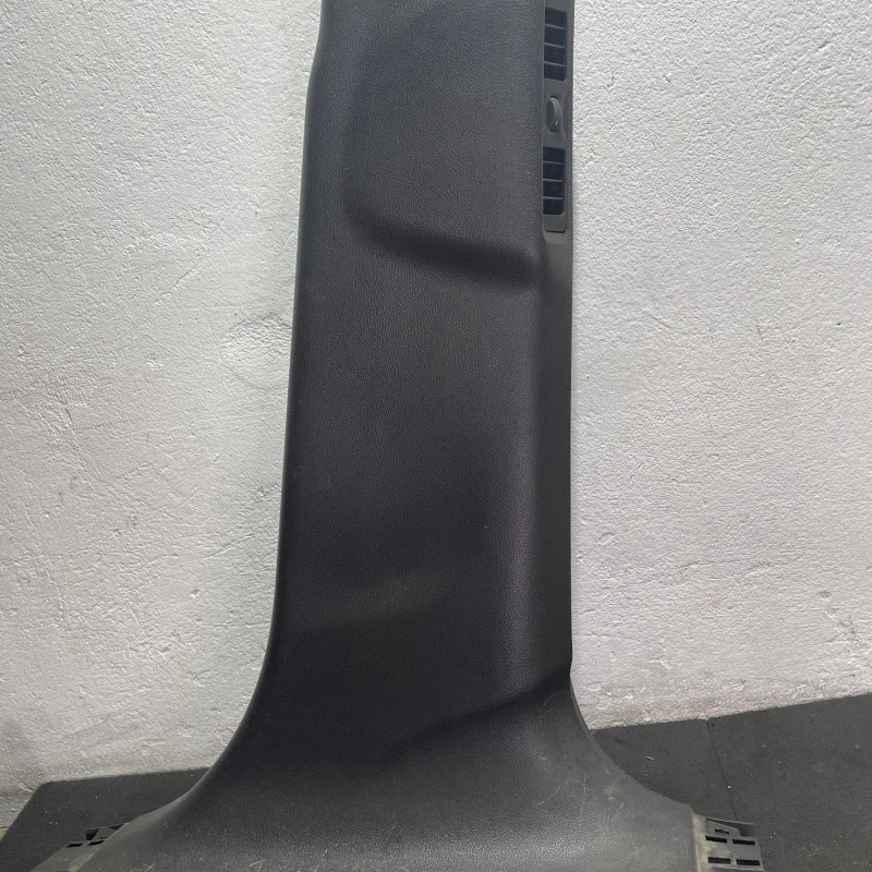 Ornament central stalp dreapa / Opel Zafira C facelift 2014 / Interior