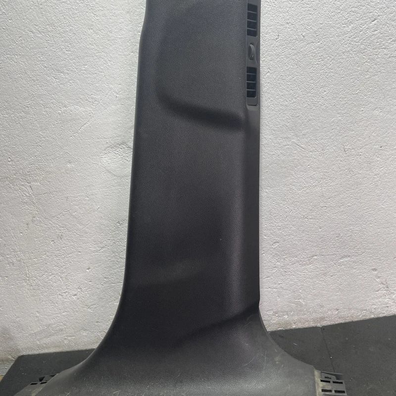 Ornament central stalp dreapa Opel 