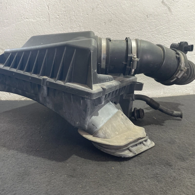 Carcasa filtru aer / Opel Zafira C facelift 2014 / Motor, racire si evacuare