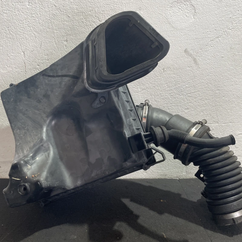 Carcasa filtru aer / Opel Zafira C facelift 2014 / Motor, racire si evacuare