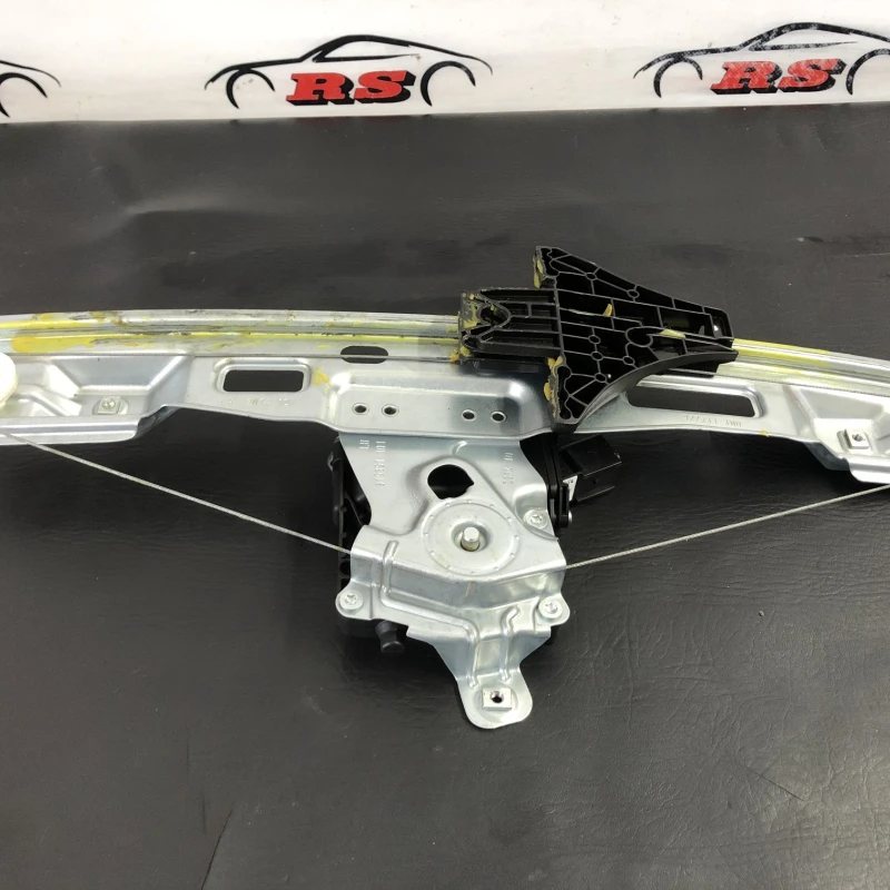 Macara geam stanga spate Opel 