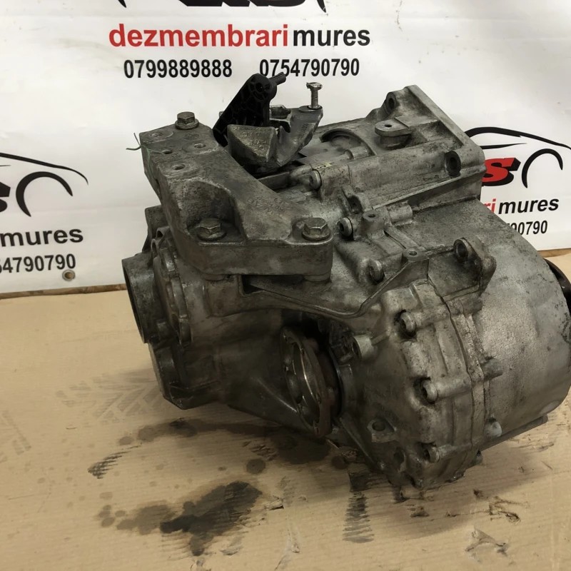 Cutie de viteze manuala / Volkswagen Passat B8 2016 / Cutie viteze, ambreiaj, transmisie