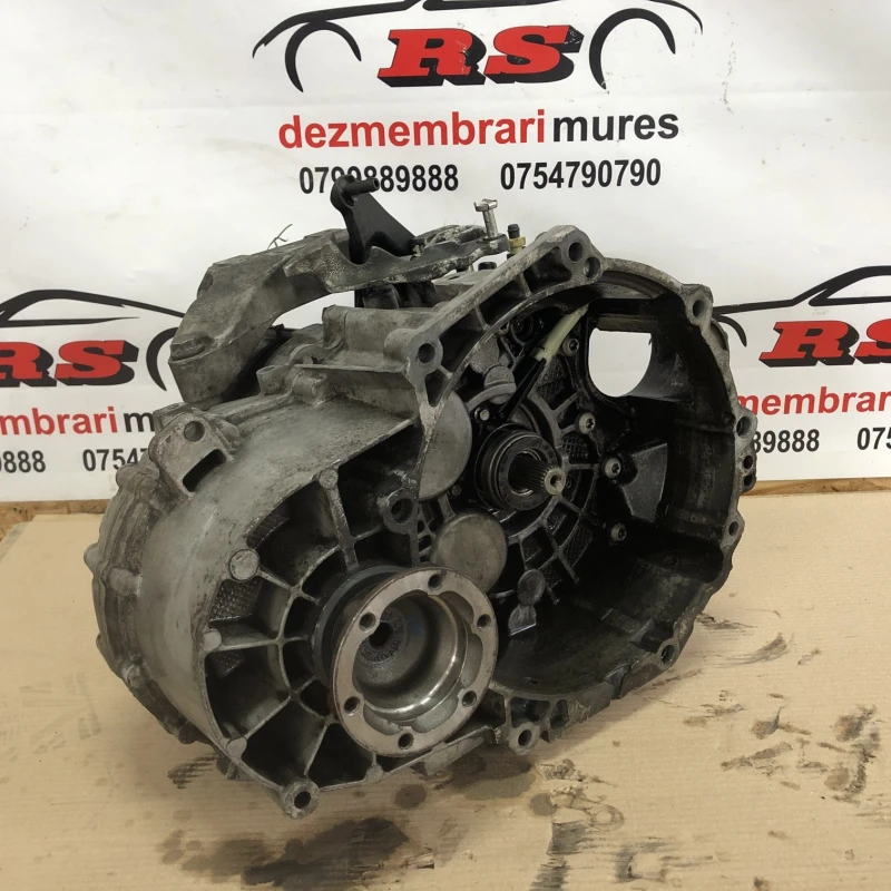Cutie de viteze manuala / Volkswagen Passat B8 2016 / Cutie viteze, ambreiaj, transmisie