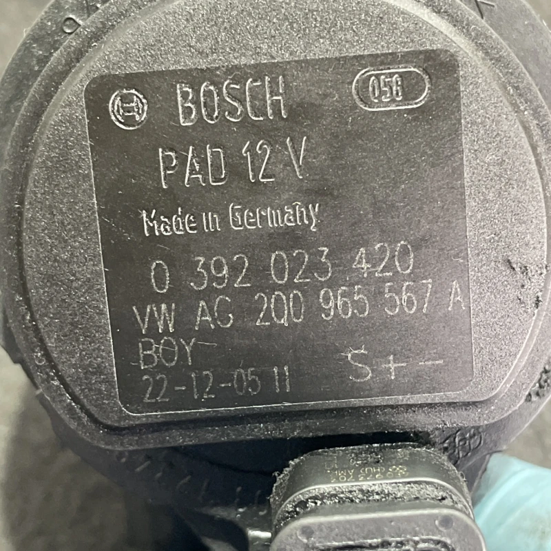 Pompa auxiliara recirculare apa / Volkswagen Passat B8 2016 / Motor, racire si evacuare