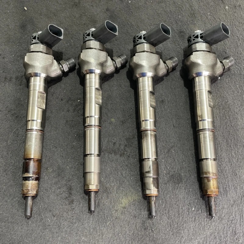 Injector Volkswagen Passat B8 2016