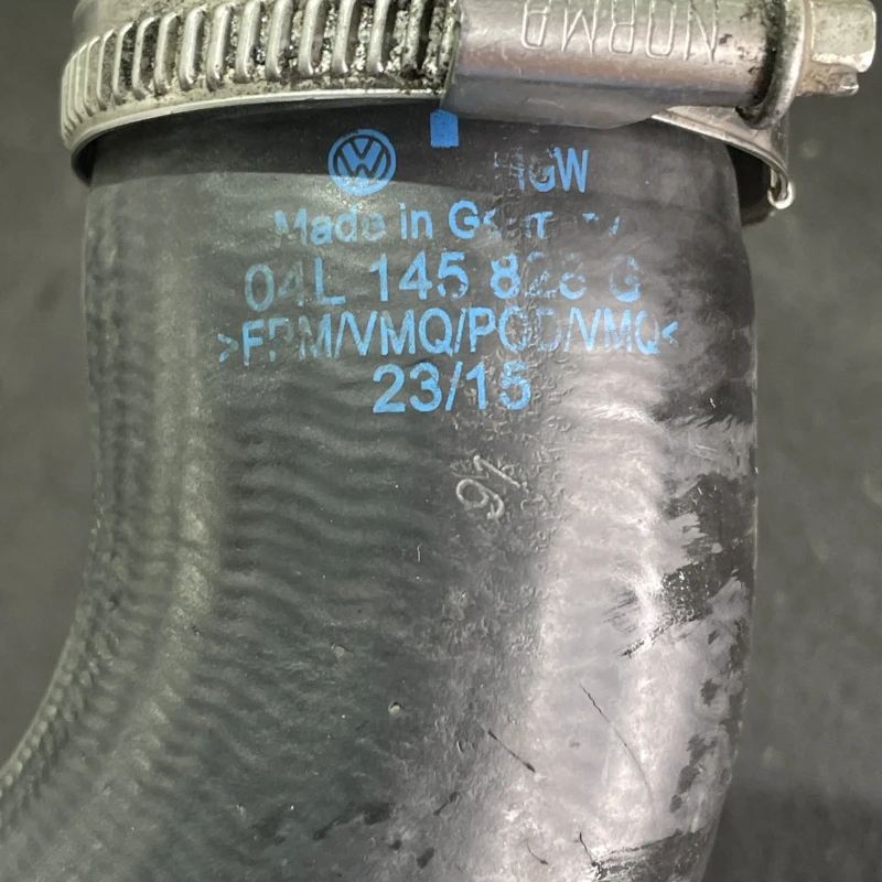 Furtun intercooler / Volkswagen Passat B8 2016 / Motor, racire si evacuare