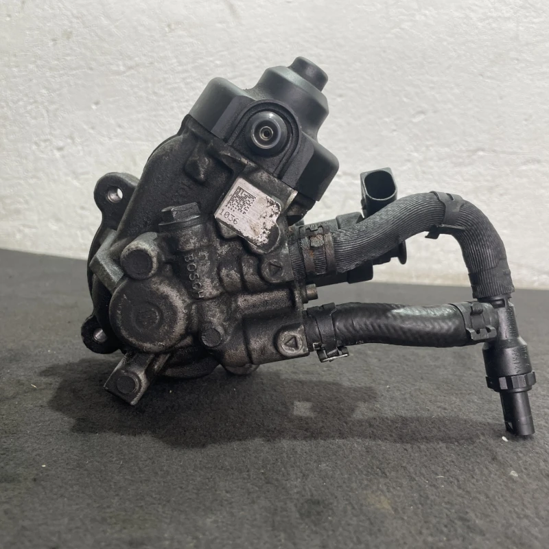 Pompa de injectie inalte / Volkswagen Passat B8 2016 / Motor, racire si evacuare