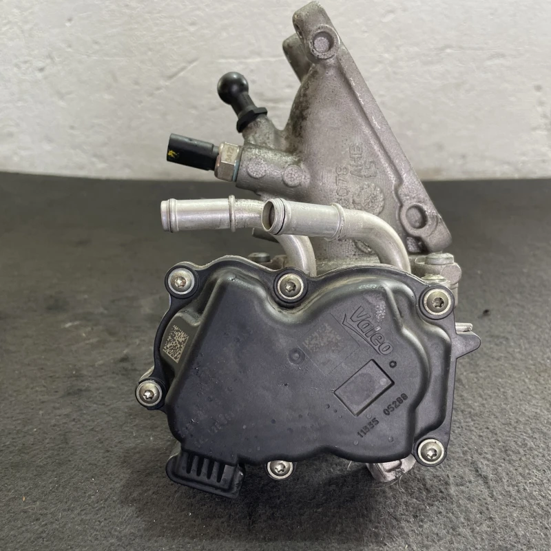 Clapeta de acceleratie / Volkswagen Passat B8 2016 / Motor, racire si evacuare