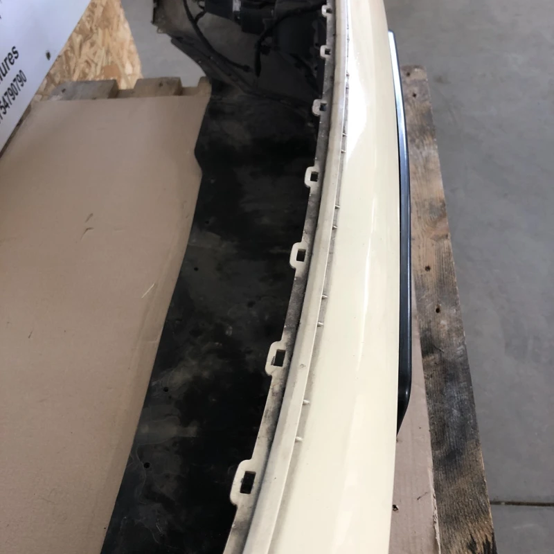 Bara fata / Volkswagen Passat B8 2016 / Caroserie, oglinzi si faruri